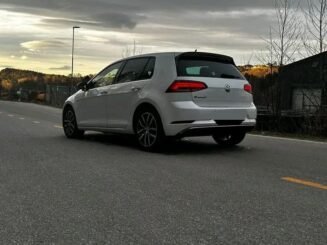 Volkswagen Golf E-golf – Image 9