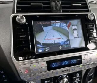 Toyota Land Cruiser – Image 8