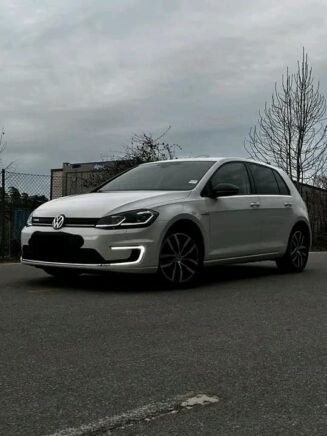Volkswagen Golf E-golf – Image 12