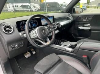 Mercedes-Benz GLB 250 AMG – Image 11