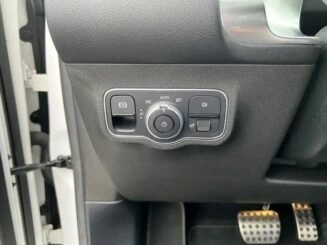 Mercedes-Benz GLB 250 AMG – Image 17