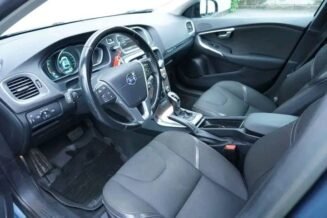 Volvo V40 – Image 13